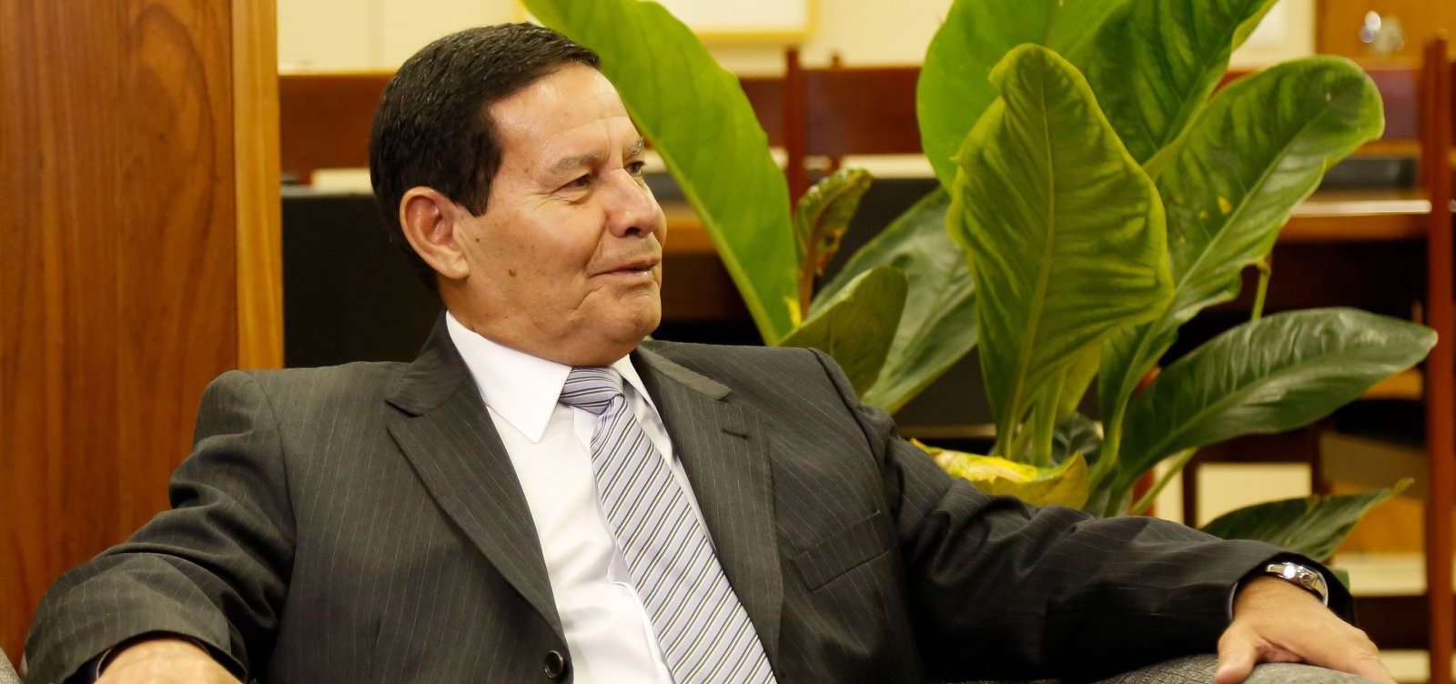 [Mourão faz reunião com presidente da CUT em Brasília]