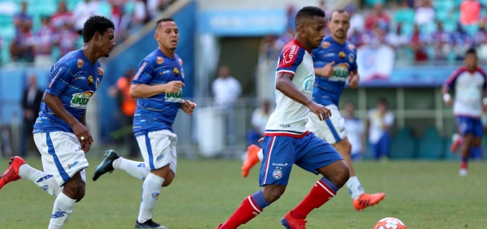 [Após vaias, Bahia bate o Jacobina por 3 a 0 na Fonte Nova]