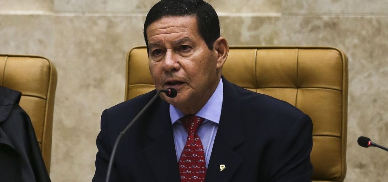 [Previdência pode ser aprovada em agosto, diz Mourão]