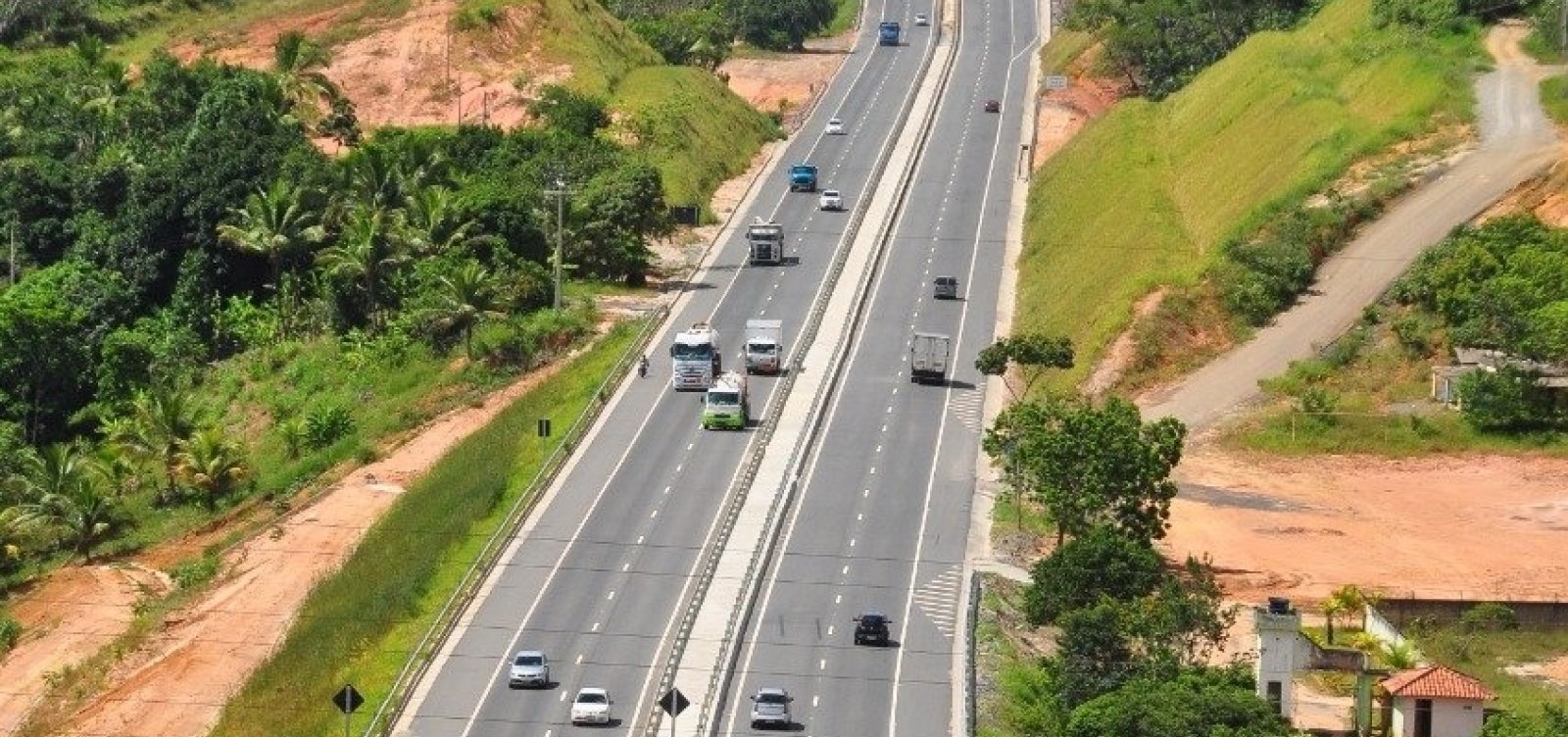 [Pedágios da BR-116 e da BR-324 podem ter alta de 25%, diz jornal]