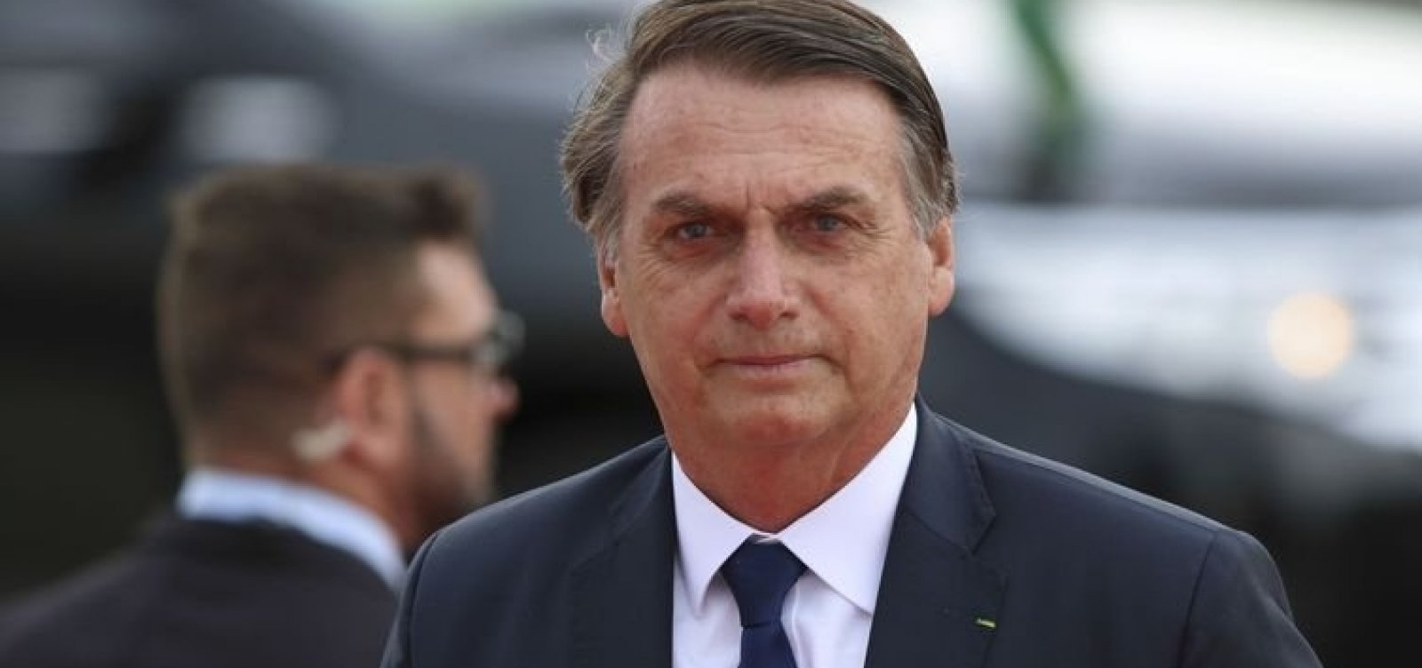 [Bolsonaro reitera oferta para médicos cubanos que queiram ficar no Brasil]