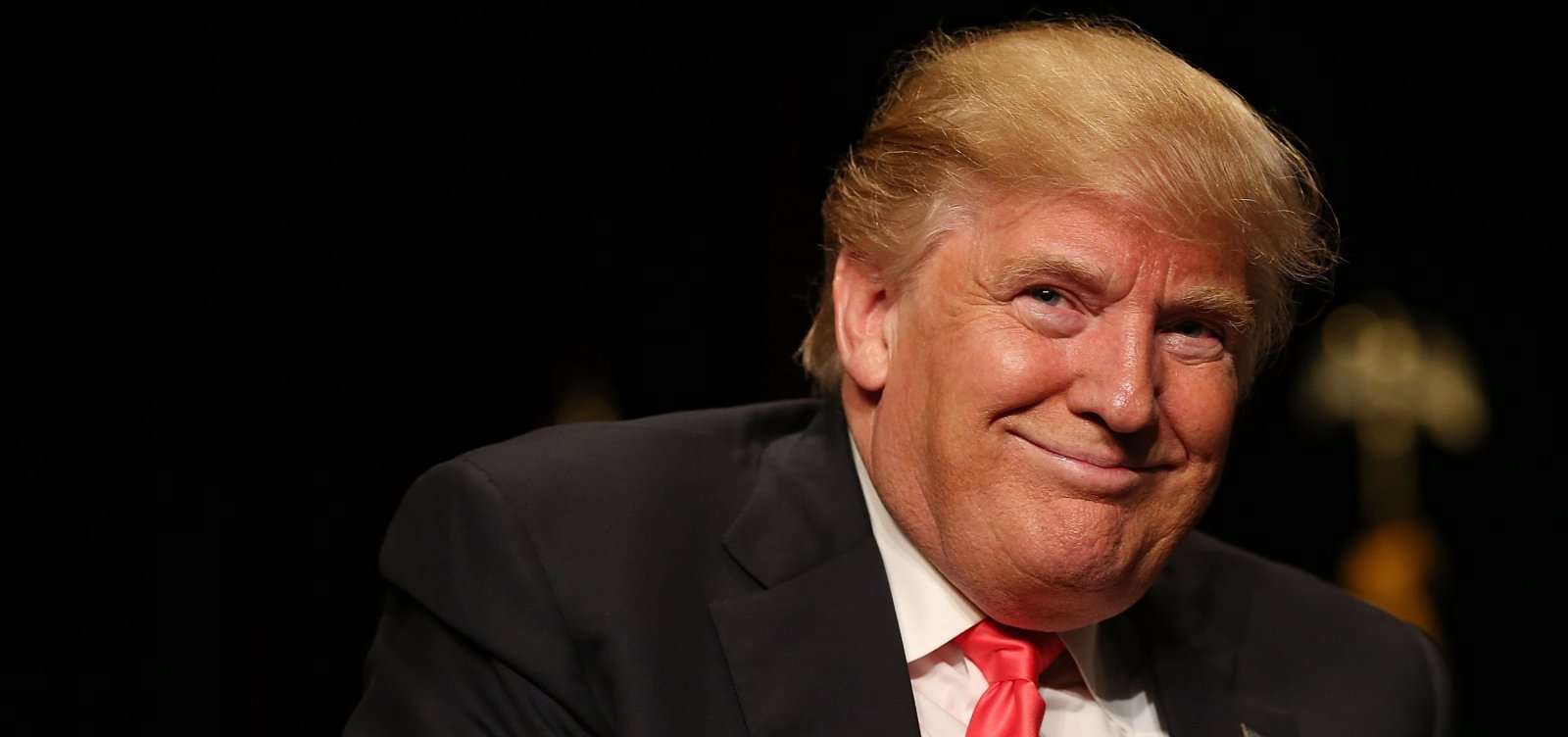 [Trump vai declarar emergência nacional para financiar muro na fronteira]