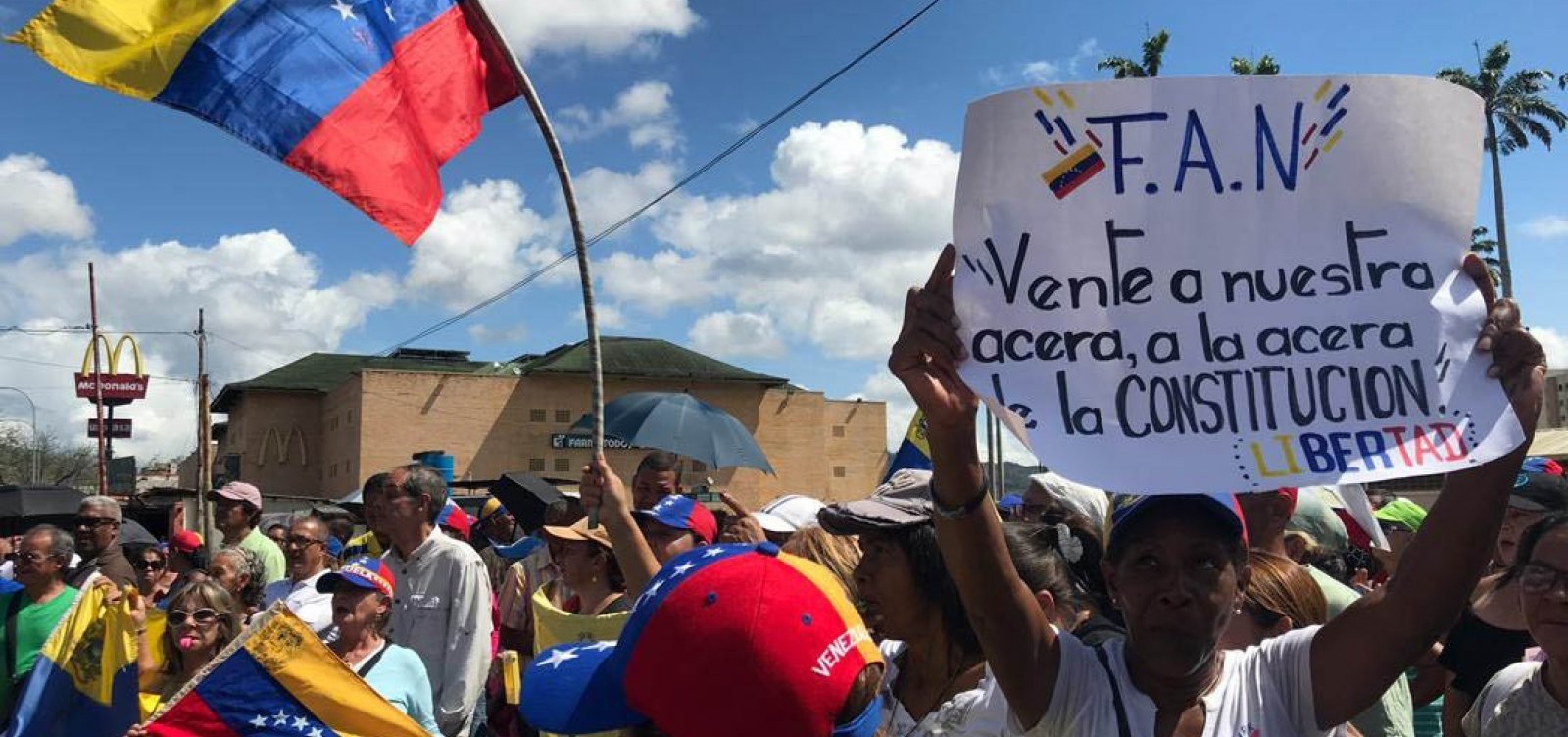 [Governo brasileiro enviarÃ¡ alimentos e medicamentos Ã  Venezuela]