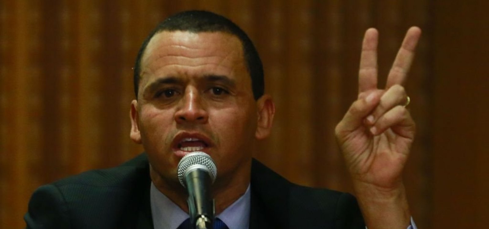 [Após prisão de suspeitos, delegado do caso Marielle será afastado]