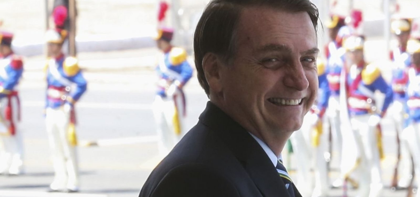 [Bolsonaro viaja neste domingo para se encontrar com Trump nos EUA]