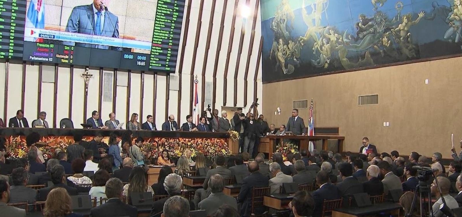 [Quatro partidos na Bahia perdem deputados por conta de mudanças]