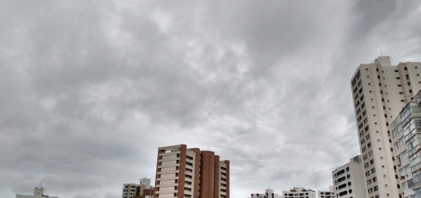 [Após fortes chuvas, Defesa Civil registra 32 ocorrências em Salvador]