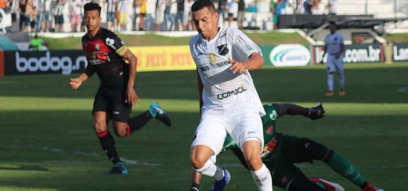 [Com direito a pênalti desperdiçado, Vitória empata em 0 a 0 com o ABC pelo Nordestão]