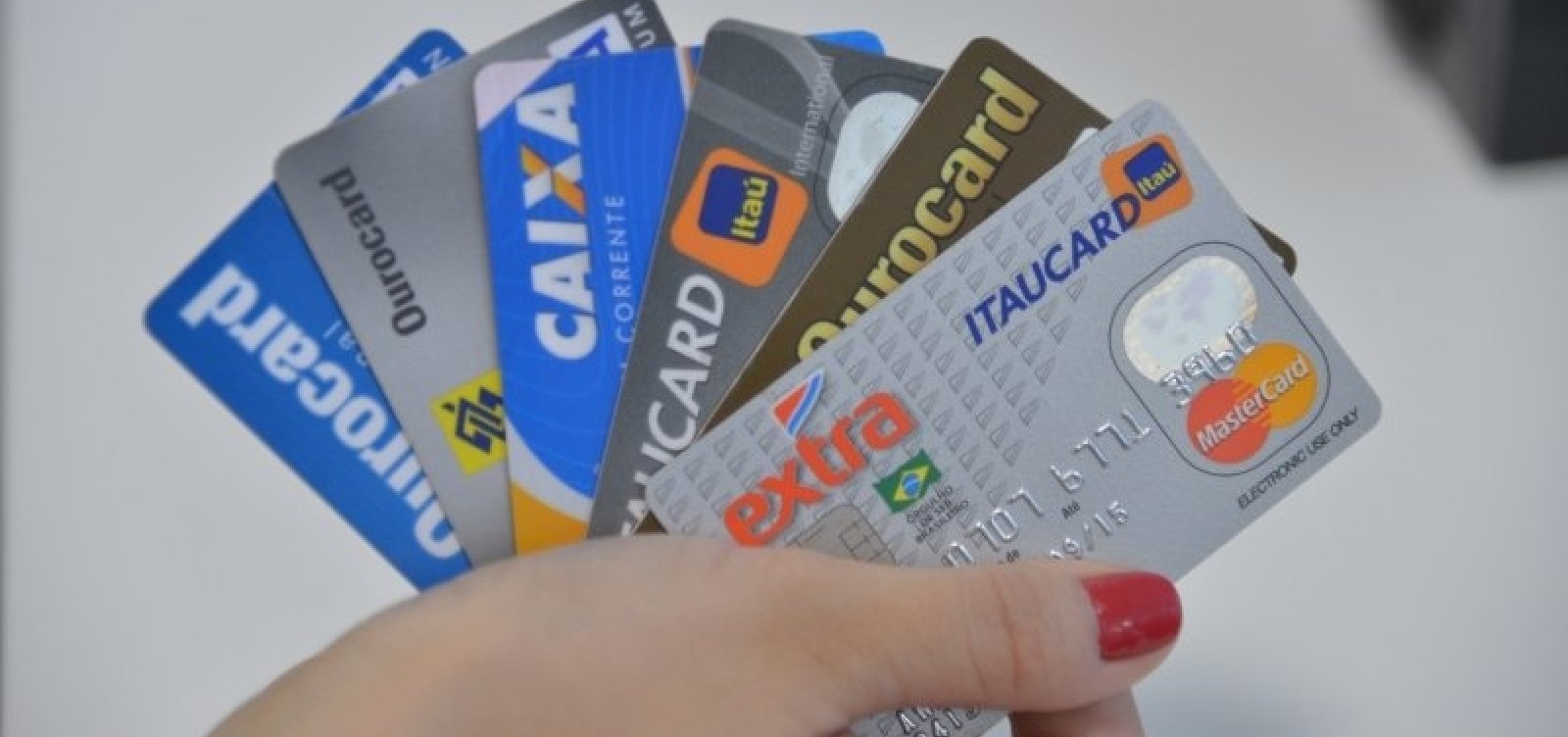 [Parcela de famílias endividadas atinge maior patamar desde 2015]