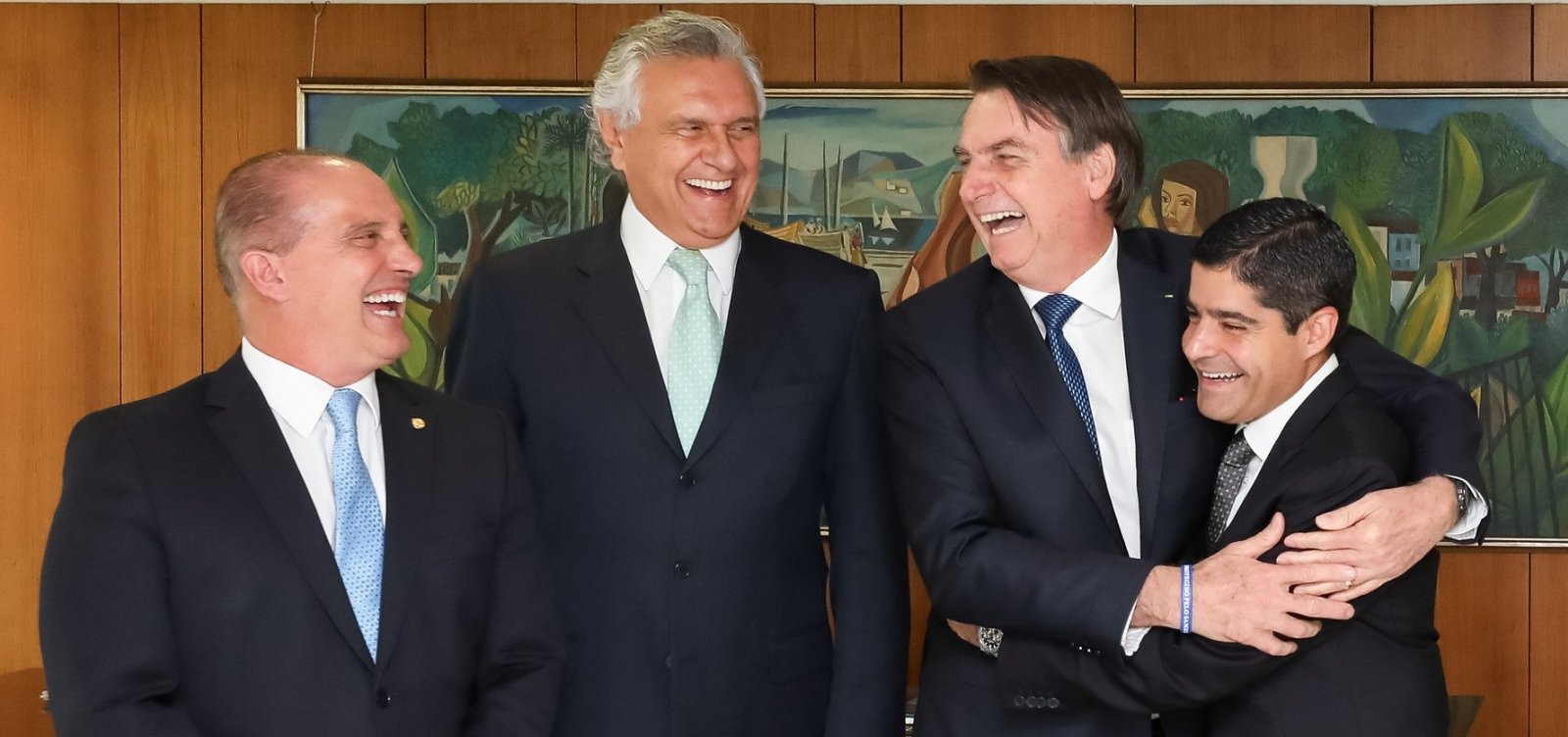 [ACM Neto diz que DEM pode integrar base de Bolsonaro]