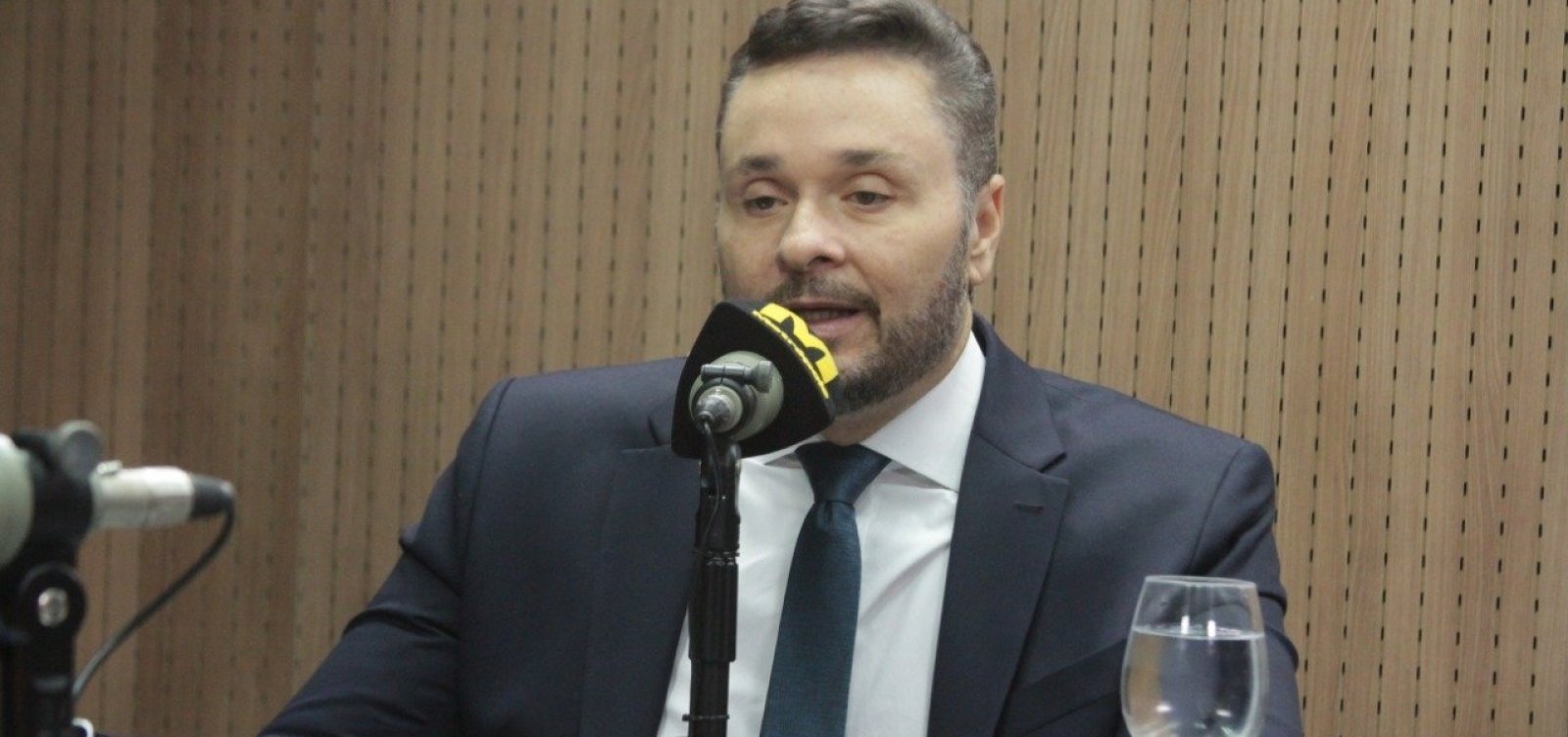 [Manoel Vitório diz que Estado 'não tem condição nenhuma' de dar reajuste a servidores]