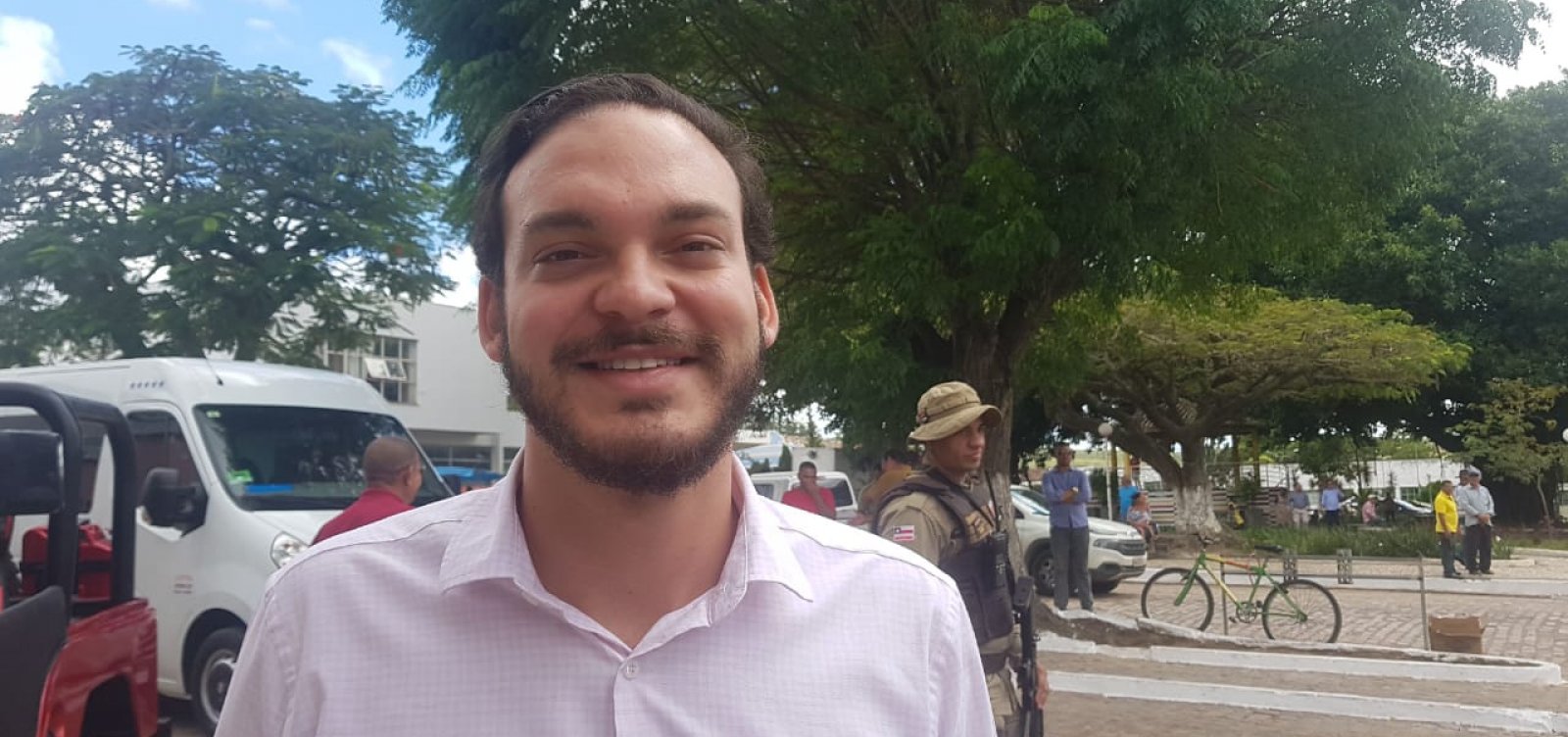 [Ex-aliado de Neto, deputado diz que migrou para lado de Rui para 'alinhar base eleitoral']