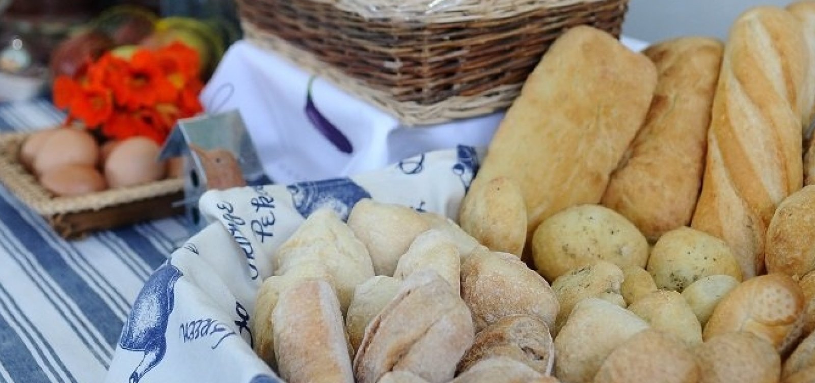 [Brasileiro gasta cerca de R$34,84 por dia para almoçar]