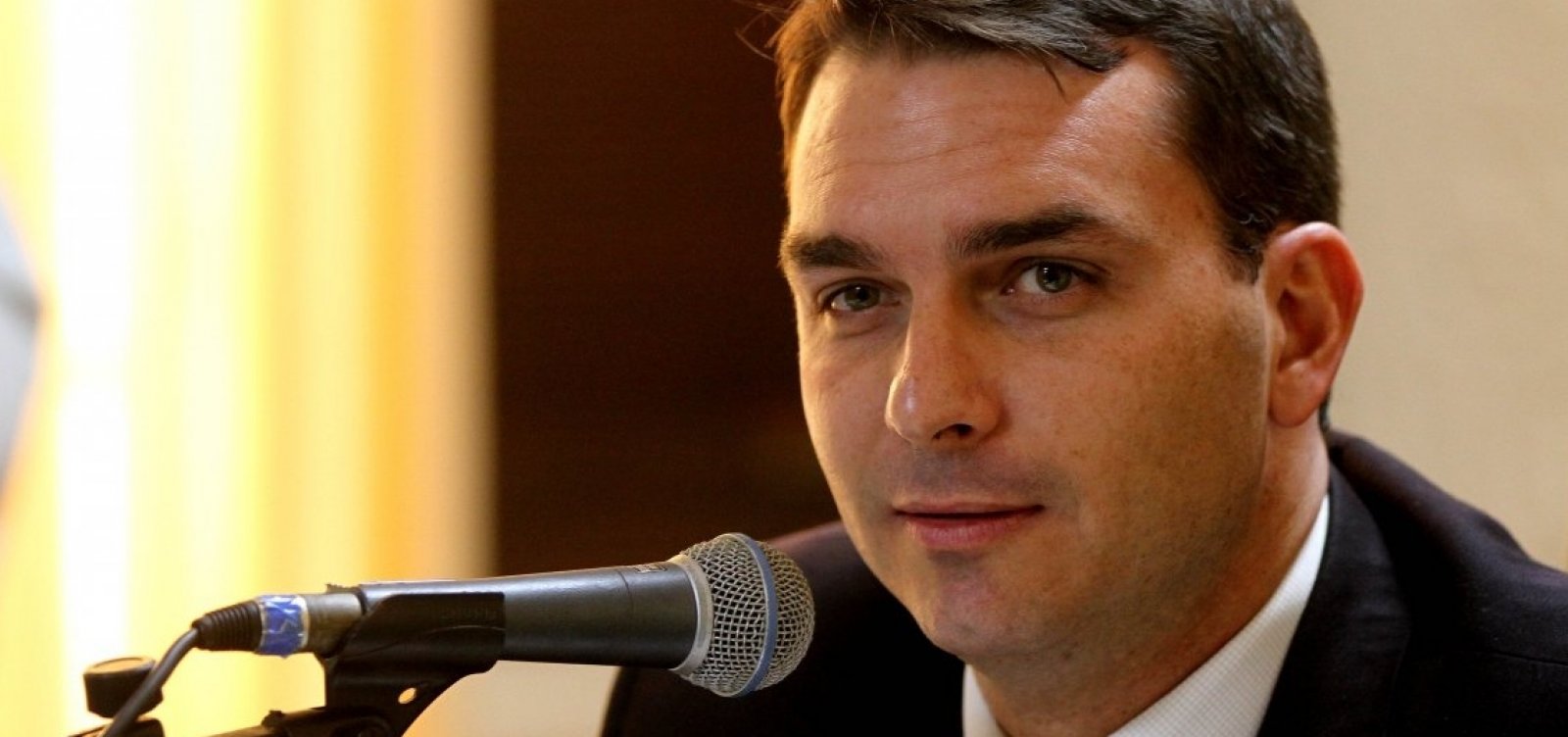 [FlÃ¡vio Bolsonaro acusa PT de 'financiar ditadura' na Venezuela]