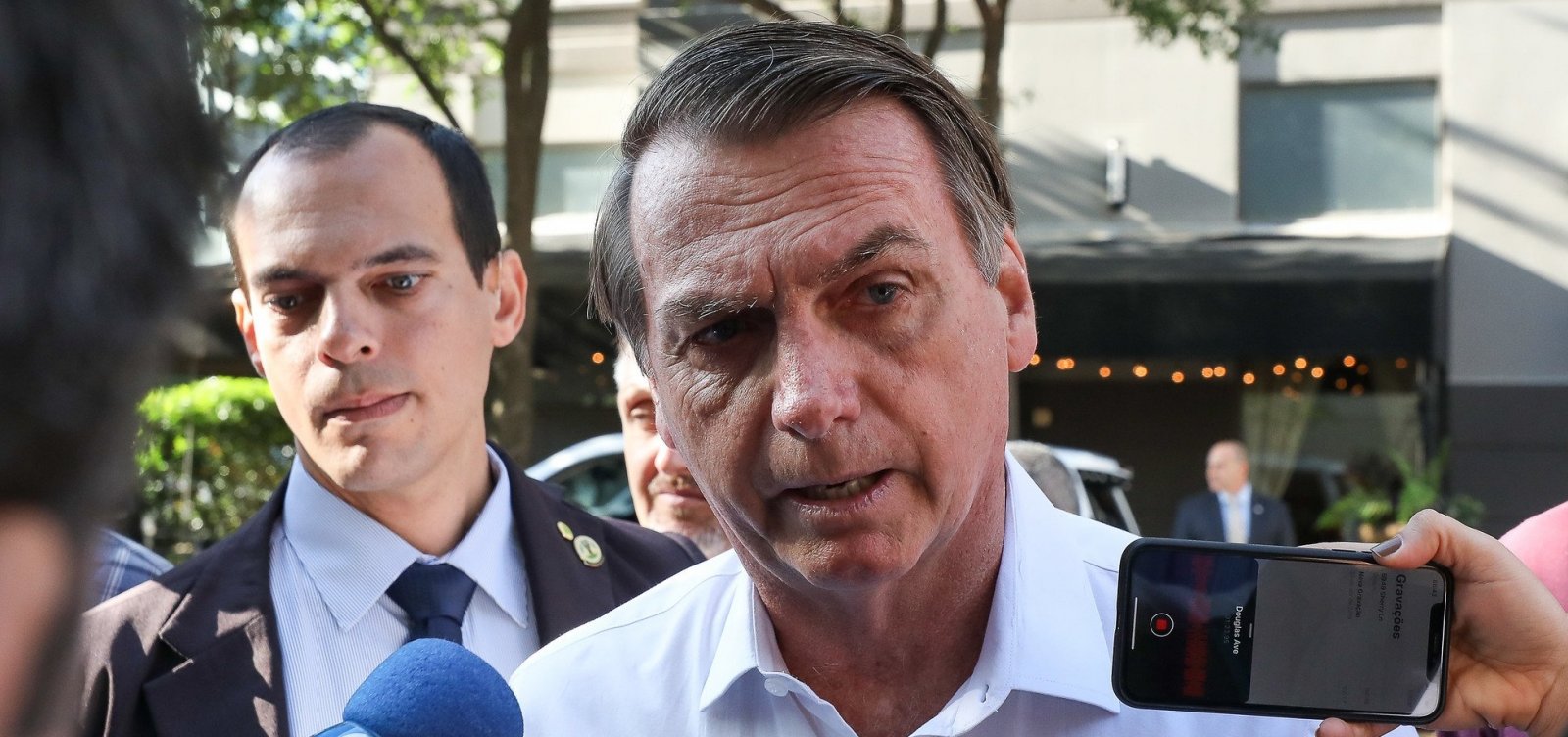 [Bolsonaro critica investigação sobre filho: 'Venham pra cima, não vão me pegar']