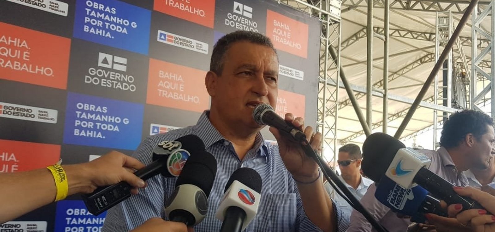 [Rui rebate deputado do PSL que chamou Bahia de 'lixo governado pelo PT']