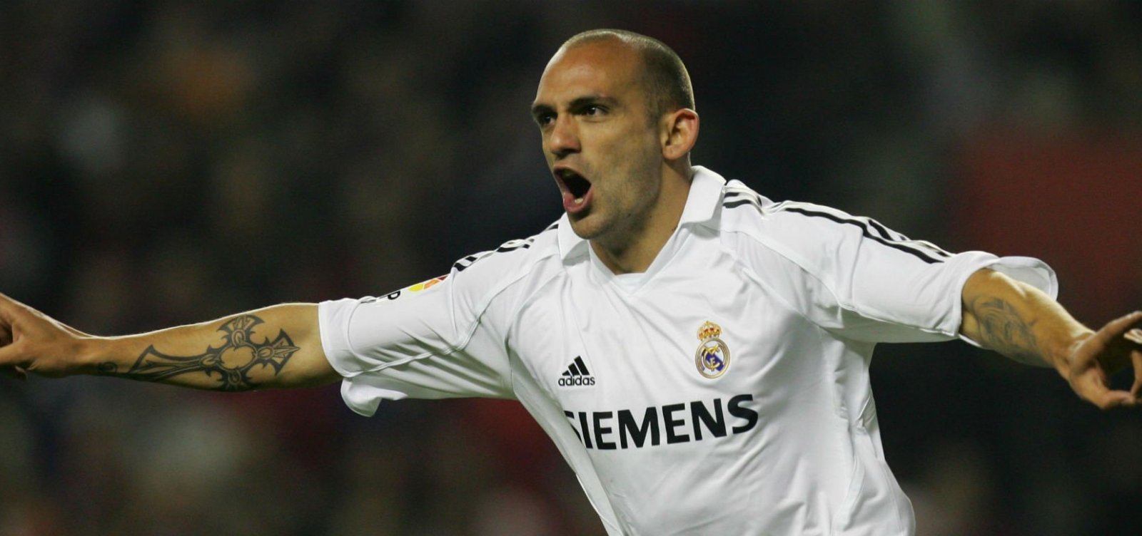 [Ex-jogador do Real Madrid é suspeito de participar de rede criminosa]