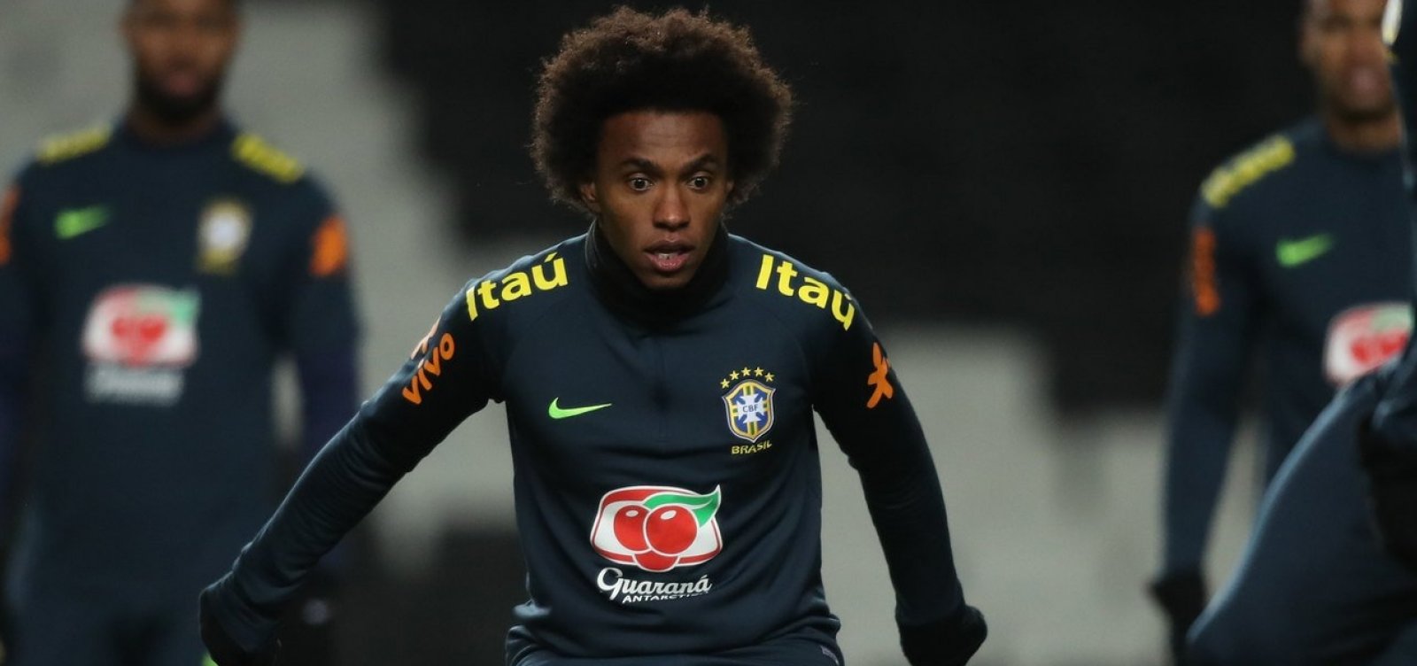 [Willian Ã© convocado para o lugar de Neymar na seleÃ§Ã£o]