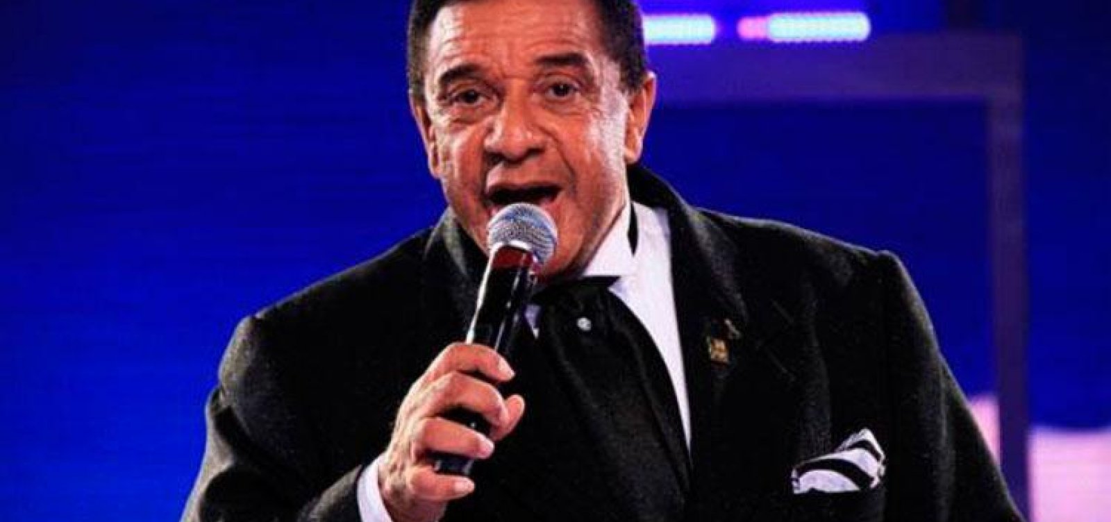 [Cantor Agnaldo Timóteo é transferido para Hospital das Clínicas em São Paulo]