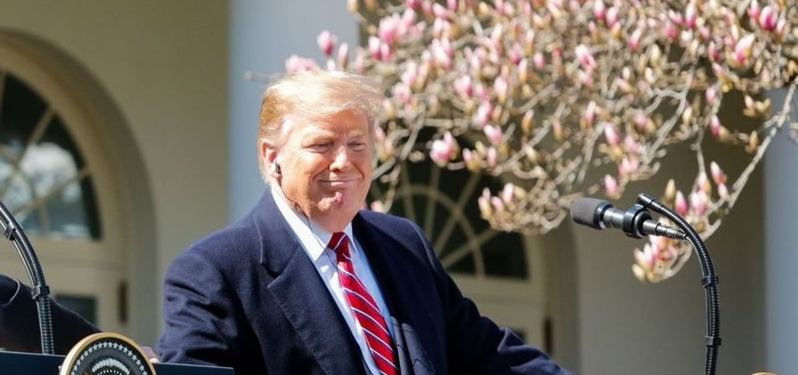 [Trump volta a ameÃ§ar o MÃ©xico por acordo de imigraÃ§Ã£o]