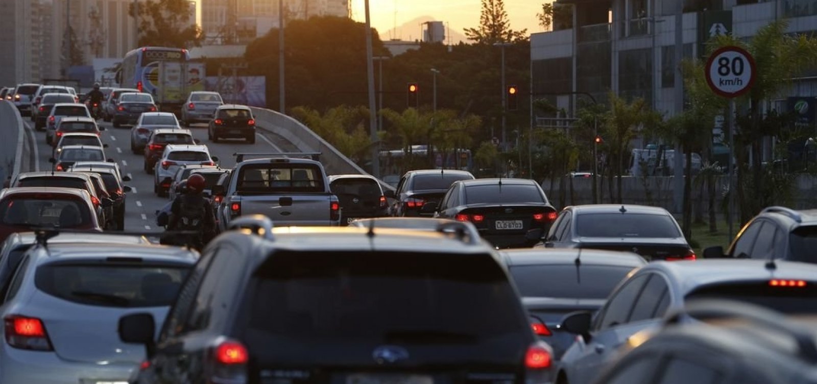 [Governo tira simulador e reduz aulas práticas para tirar CNH]