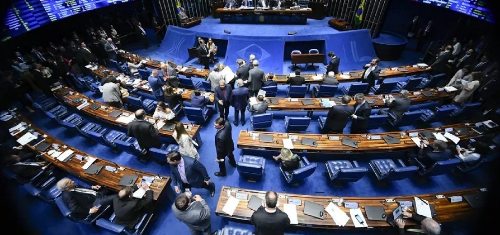 [Por 47 votos a 18, Senado aprova derrubada do decreto das armas de Bolsonaro]