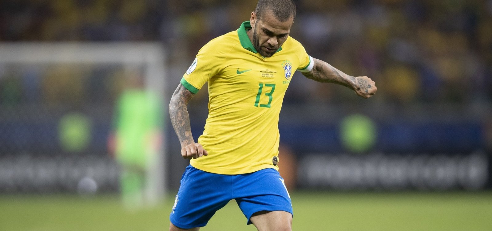 [Daniel Alves é eleito o melhor jogador da Copa América]
