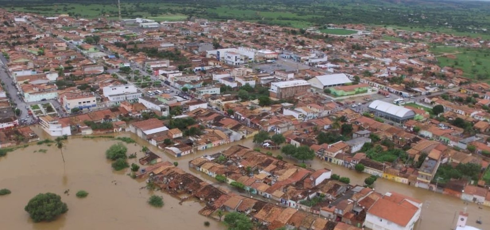 [Prefeitura de Salvador envia ambulâncias para povoado de Quati]