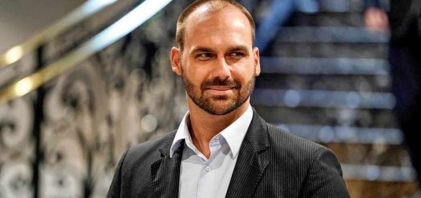 [STF pode vetar indicação de filho de Bolsonaro para embaixada nos EUA]