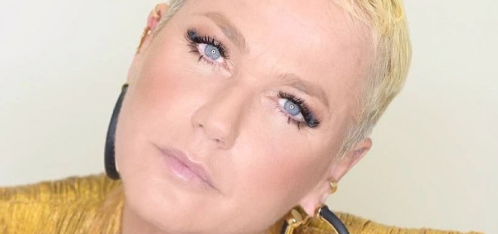['Parece que eu dei um passe livre para me desrespeitarem', desabafa Xuxa]