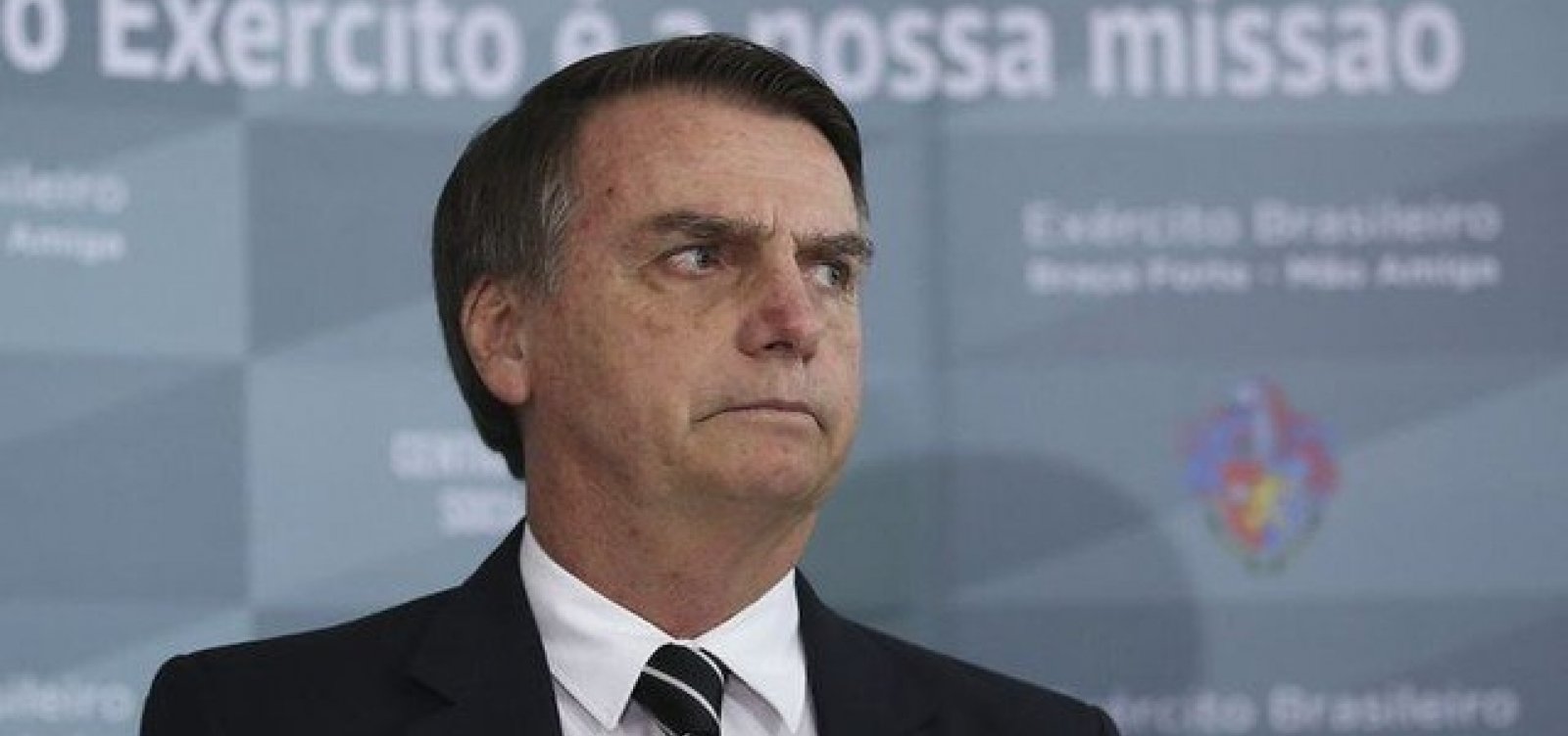 [Bolsonaro cogita consulta pÃºblica sobre mineraÃ§Ã£o em terras indÃ­genas]