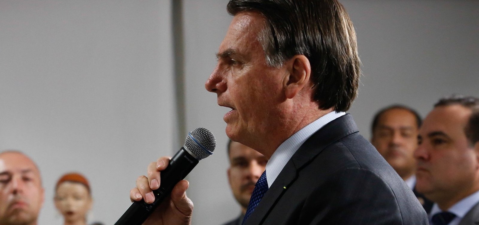 [Em evento no Piauí, Bolsonaro promete 'varrer essa turma vermelha' do Brasil]