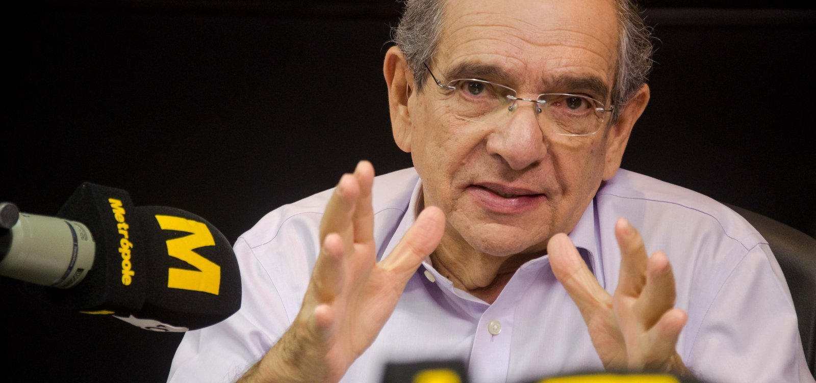 [‘Respeite o conhecimento’, diz MK sobre críticas de Alexandre Aleluia a Paulo Freire]