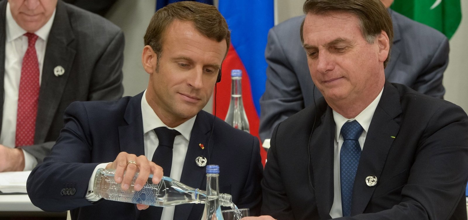 [Macron critica insultos de Bolsonaro e diz esperar que Brasil tenha 'presidente à altura do cargo']