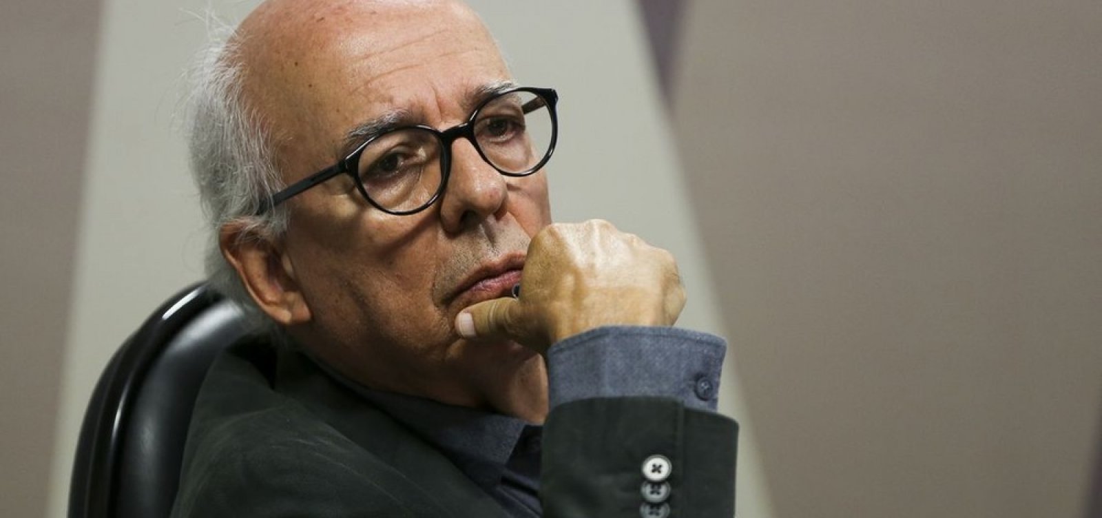 [Ex-procurador-geral da República considera indicação de Aras ‘deplorável sob todos os aspectos’]