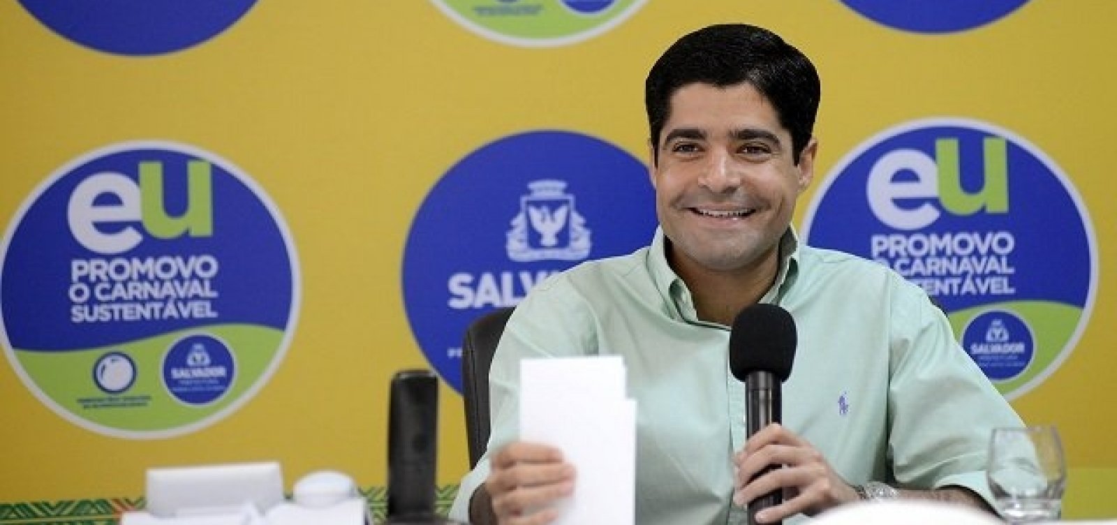 [Neto vai vetar projeto que proíbe arrastão da Quarta de Cinzas, diz jornal]