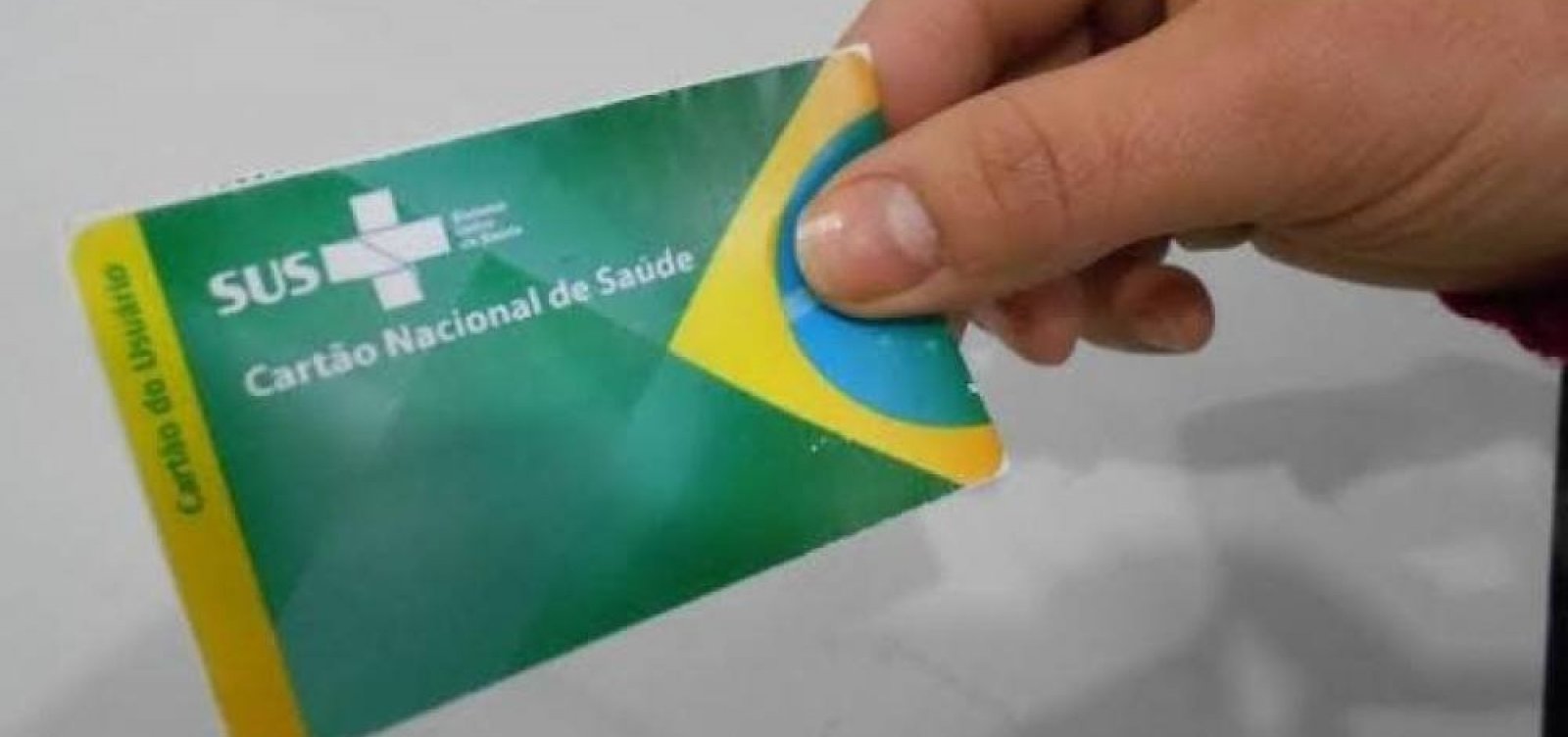 [Pessoas trans poderão fazer cartão do SUS com nome social durante Parada LGBTQ]