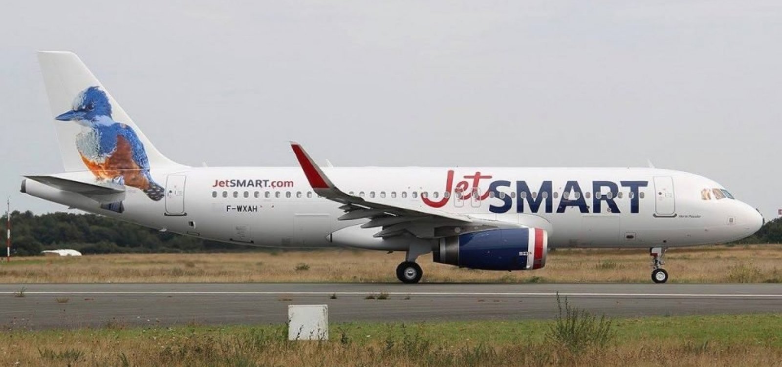 [Voo inaugural de aérea de baixo custo terá preço promocional para o Réveillon]