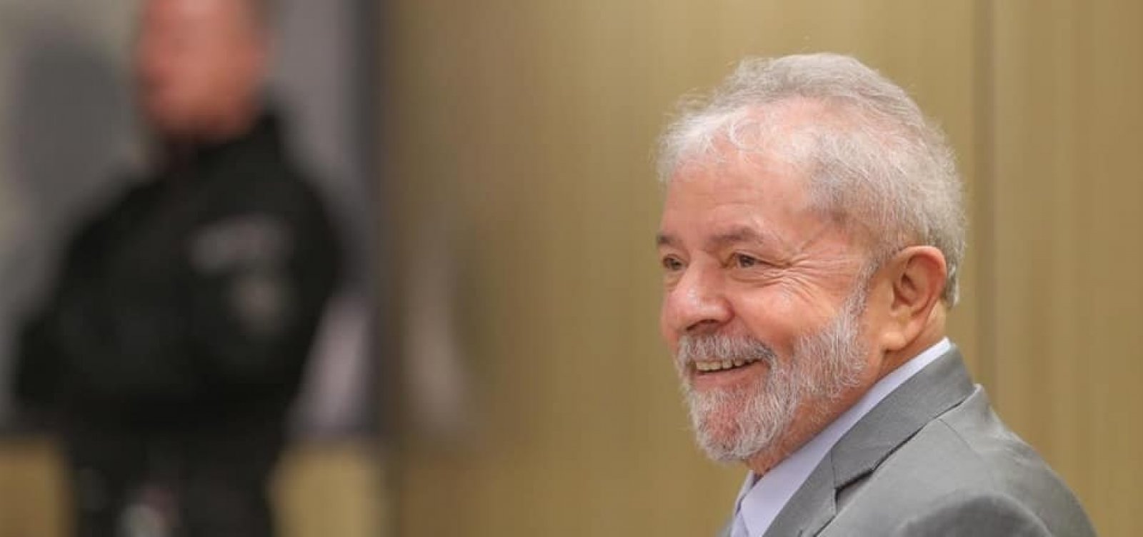 [Presidente do TRF-4 diz que Lula tem ‘regalia’ em prisão e não deveria ter escolha sobre progressão]