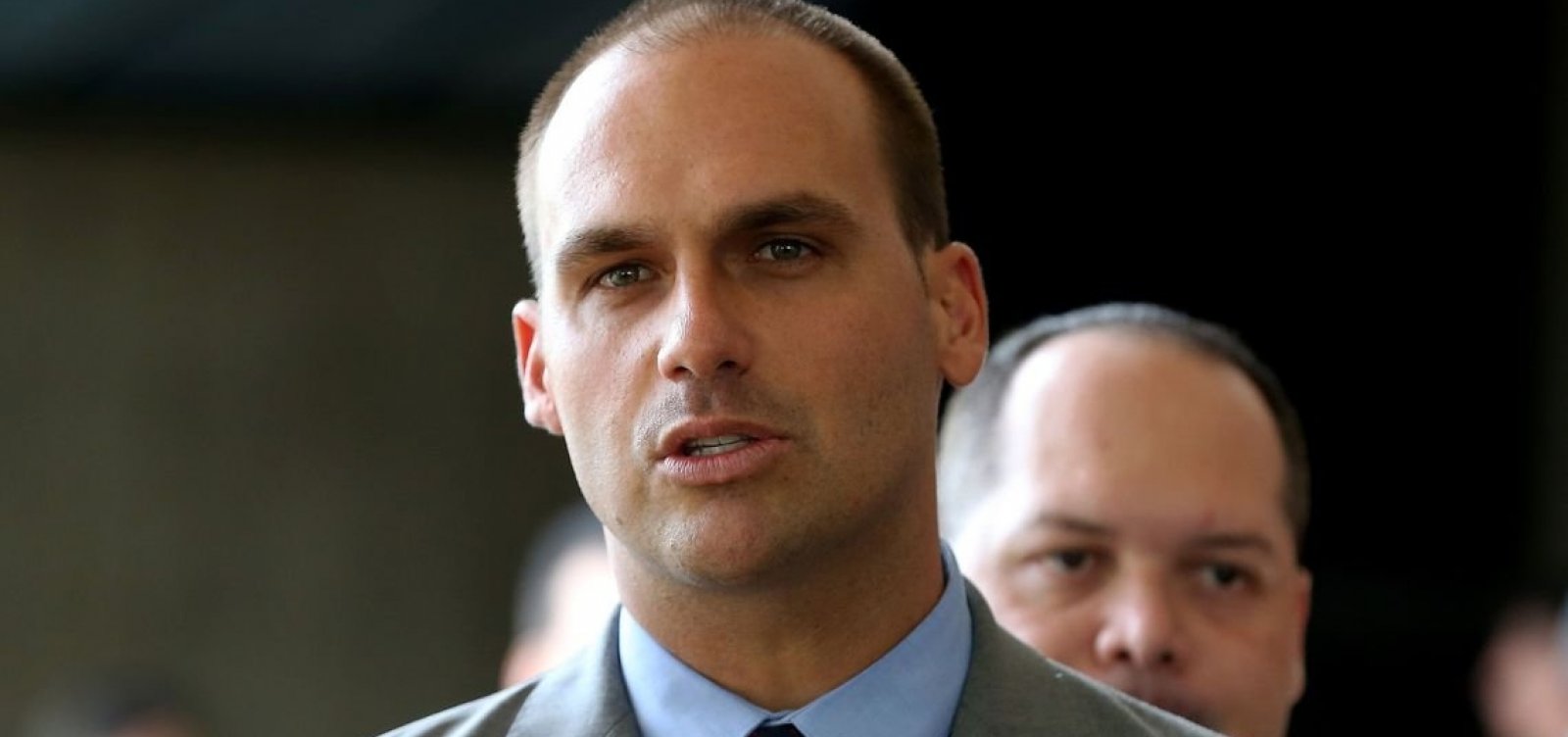 [Eduardo Bolsonaro ironiza sigla LGBT em camiseta]