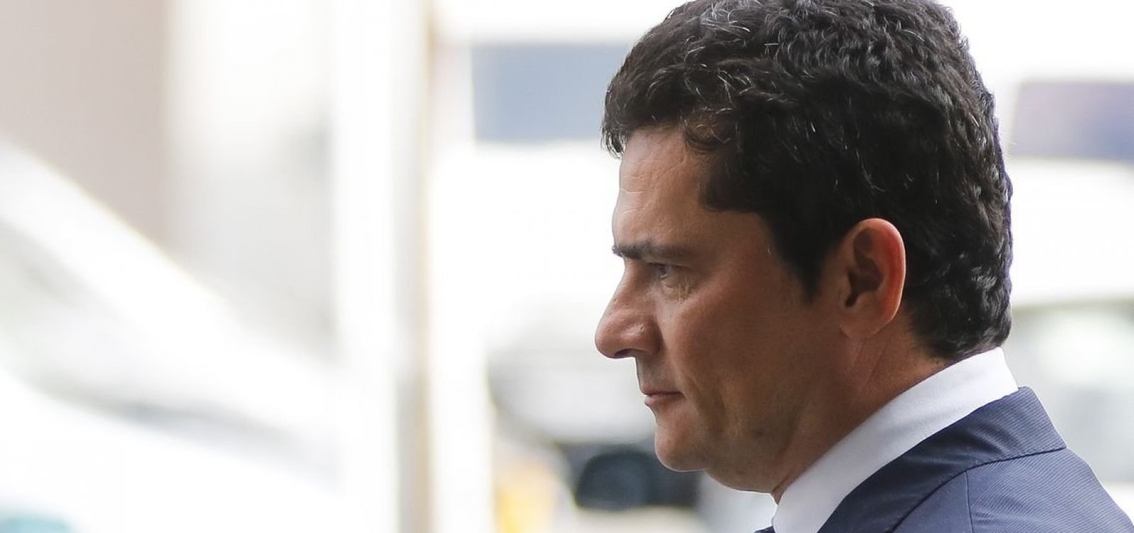 [Moro muda portaria que proíbe entrada de pessoa perigosa no Brasil]
