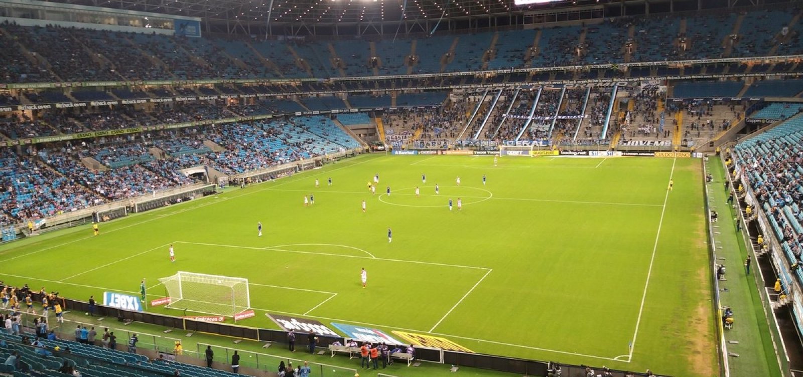 [Com gol de pênalti, Bahia vence o Grêmio em Porto Alegre]