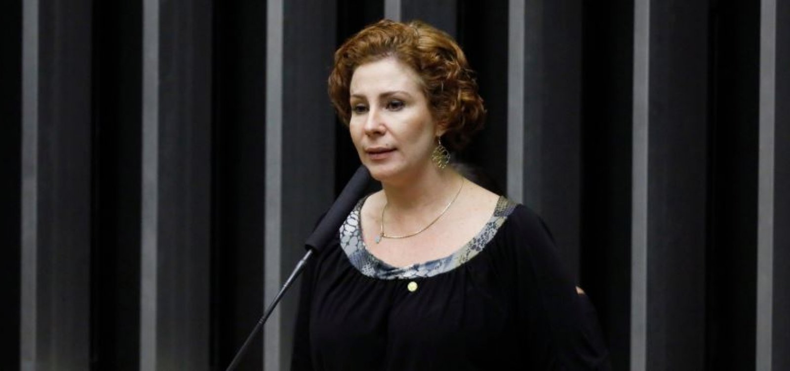 [Quatro deputados do PSL são suspensos e podem ser expulsos do partido]