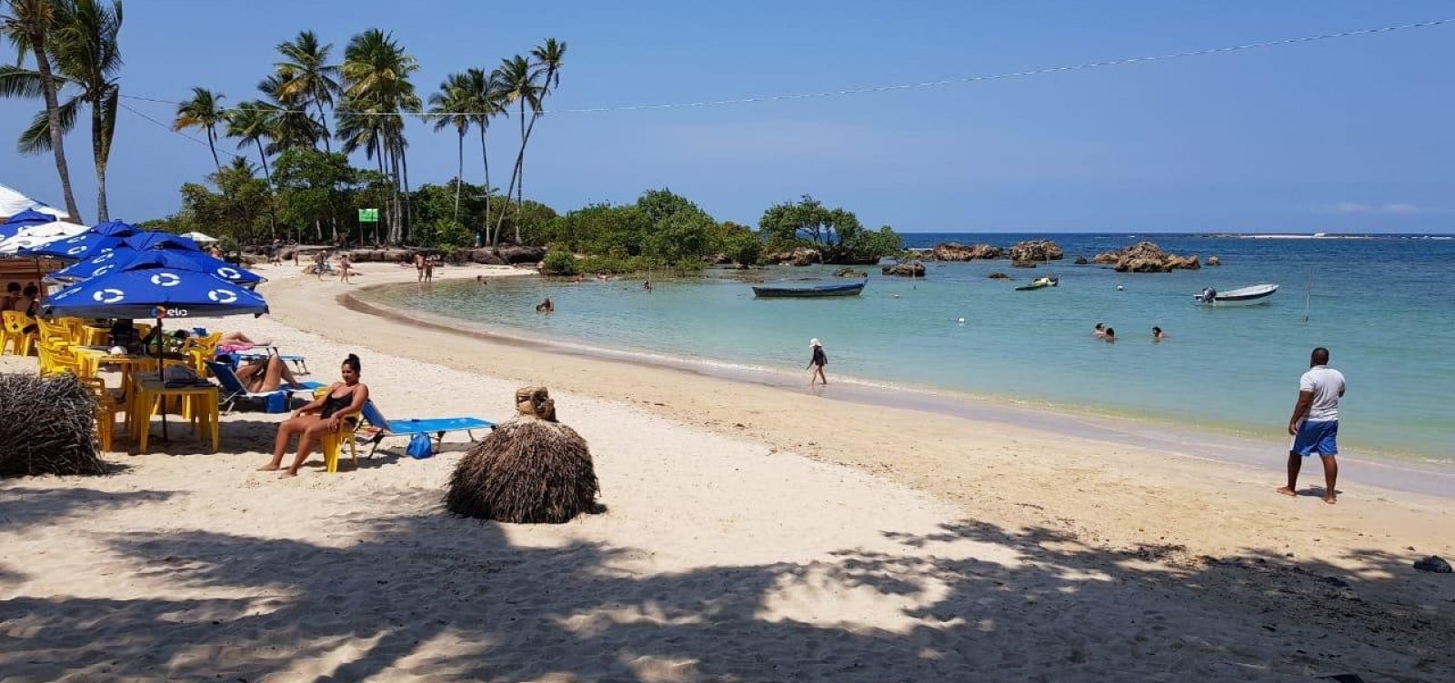 [Após remoção de óleo, praias de Morro de São Paulo são liberadas para banhistas]