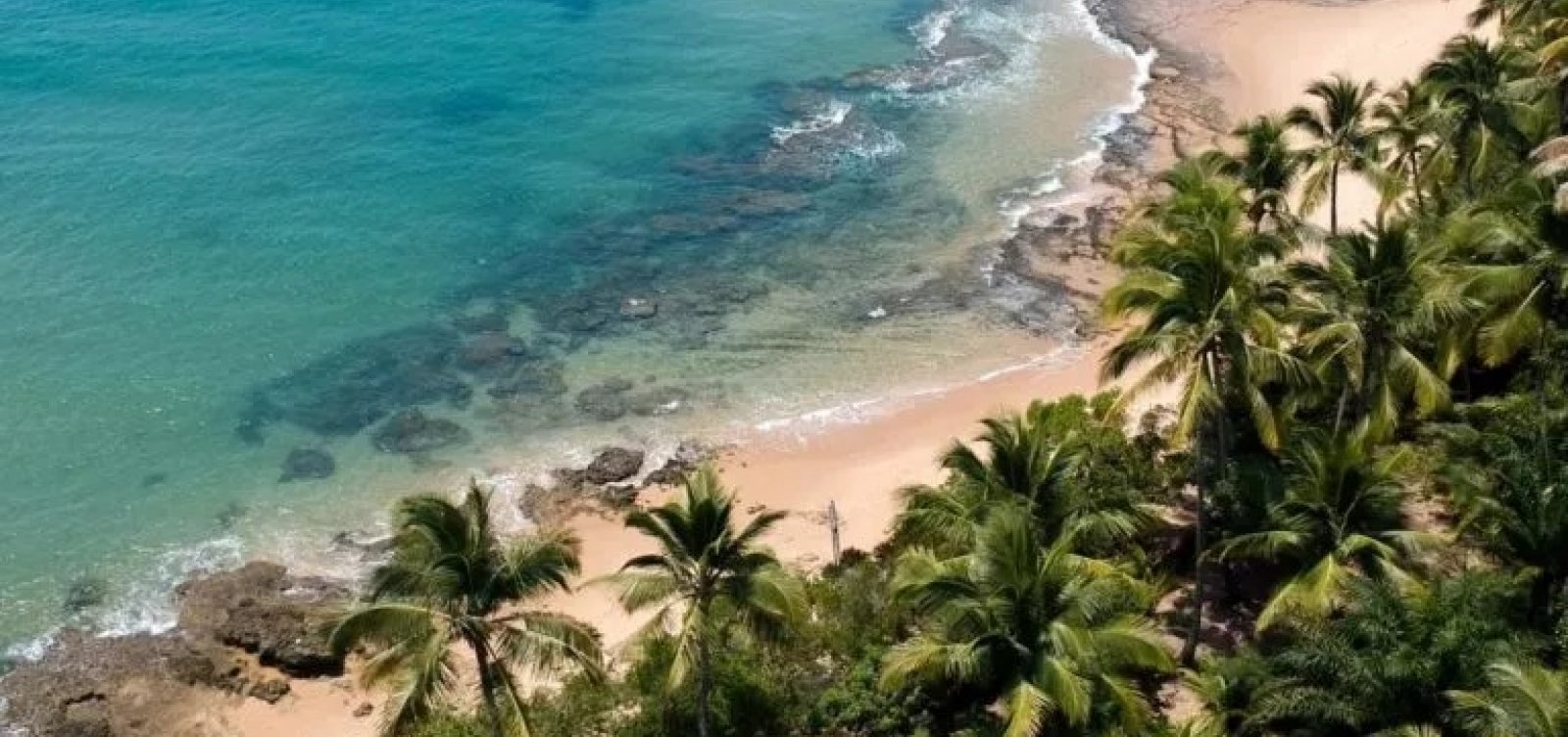 [Praias da Península de Maraú estão limpas, diz prefeitura]