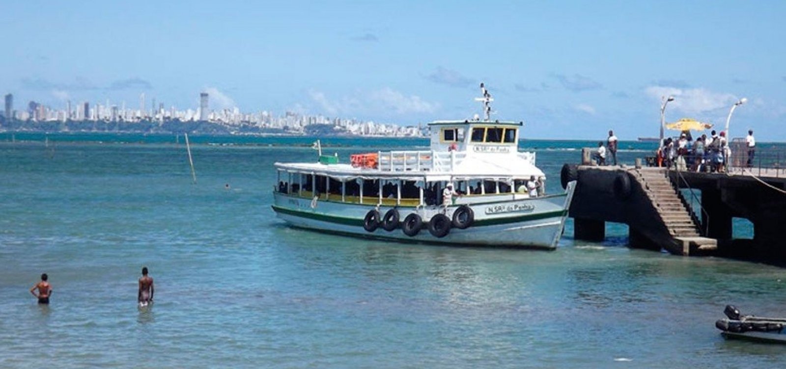 [Travessia Salvador-Mar Grande é interrompida por causa de maré baixa]
