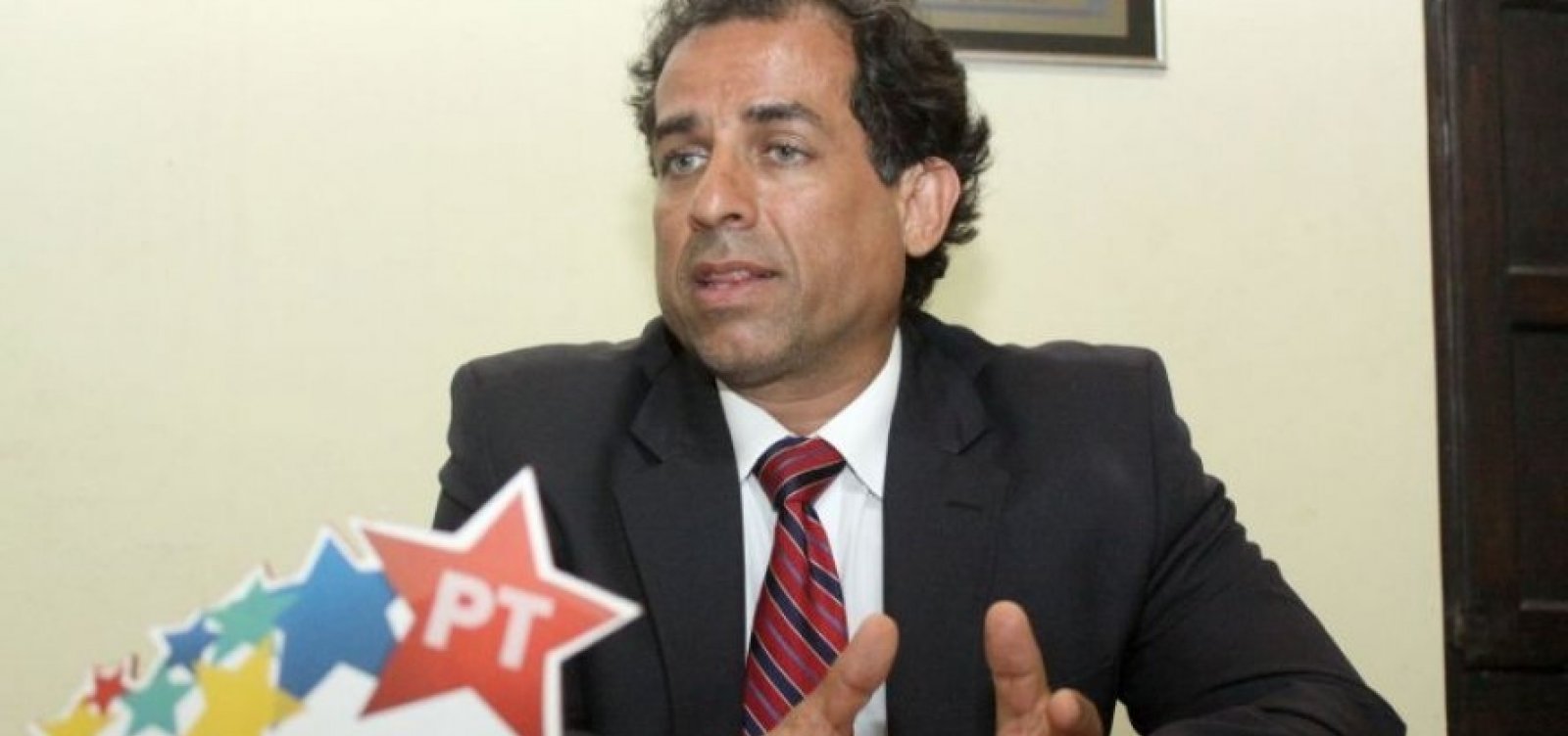 [Santo Amaro: Justiça suspende julgamento de contas de Ricardo Machado pela Câmara]