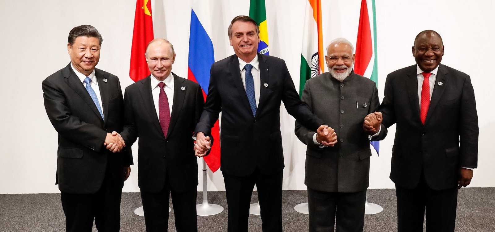 [Auxiliares pedem que Bolsonaro evite tratar da Bolívia nos Brics]