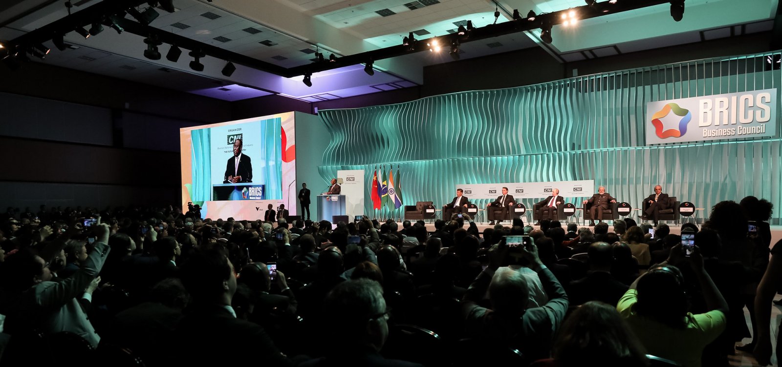 [Falha logística faz membros de delegações do Brics desistirem de encontros em Brasília]