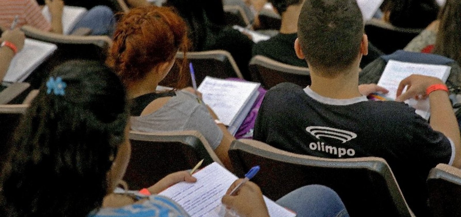 [Alunos de elite do Brasil têm performance pior em leitura do que pobres de outros países]